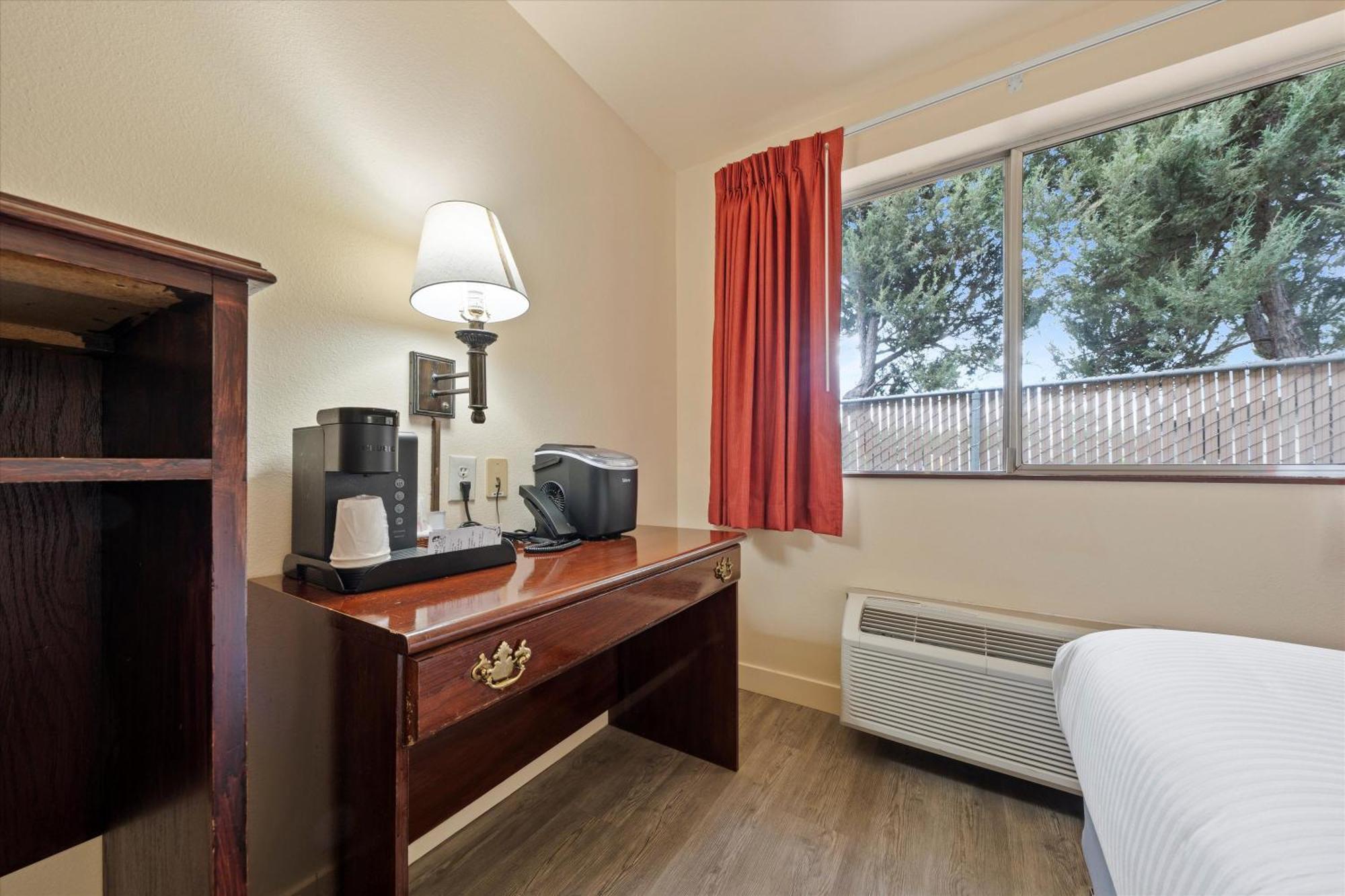 Inn&suites Quincy