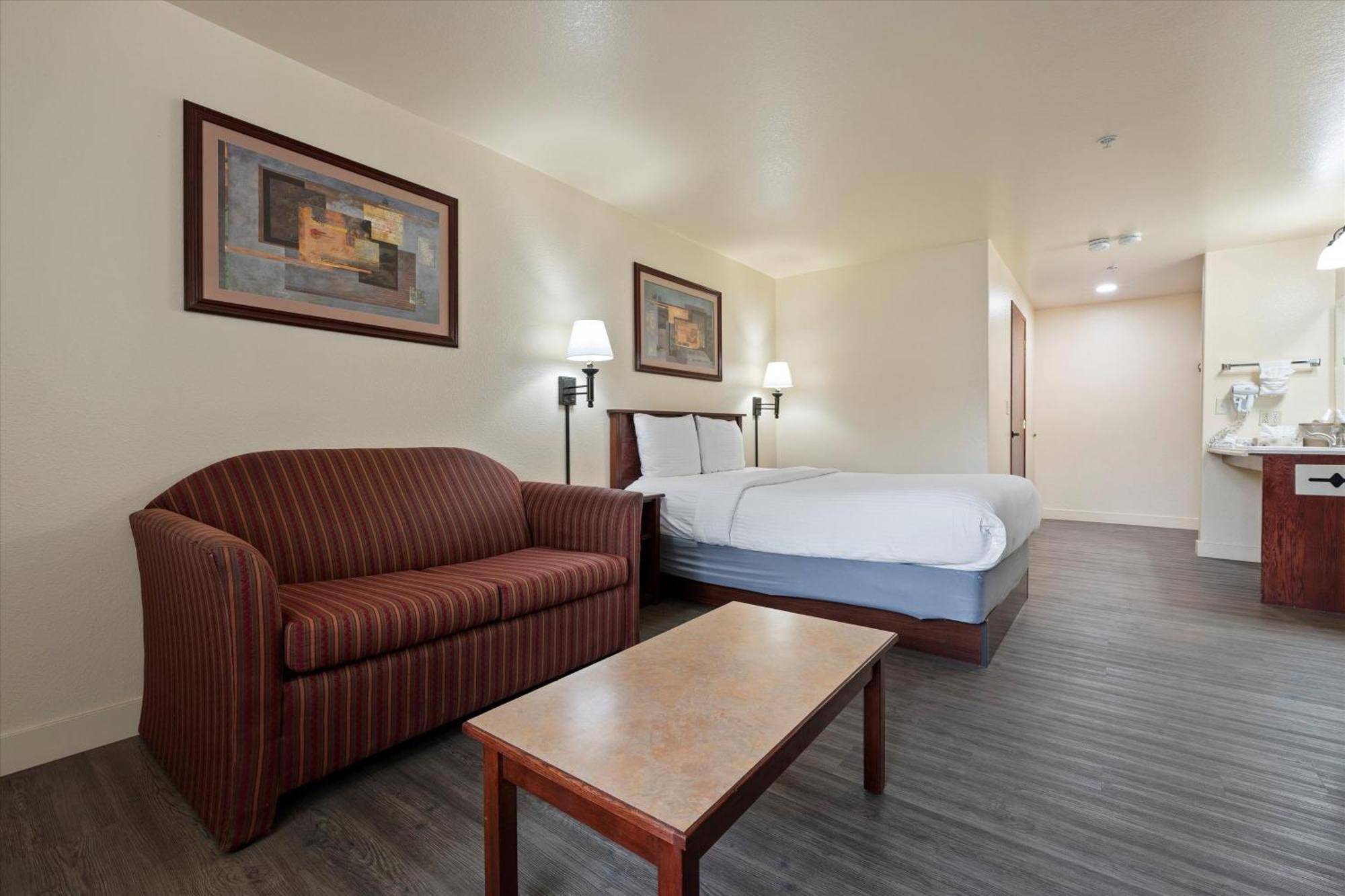 And Motel *